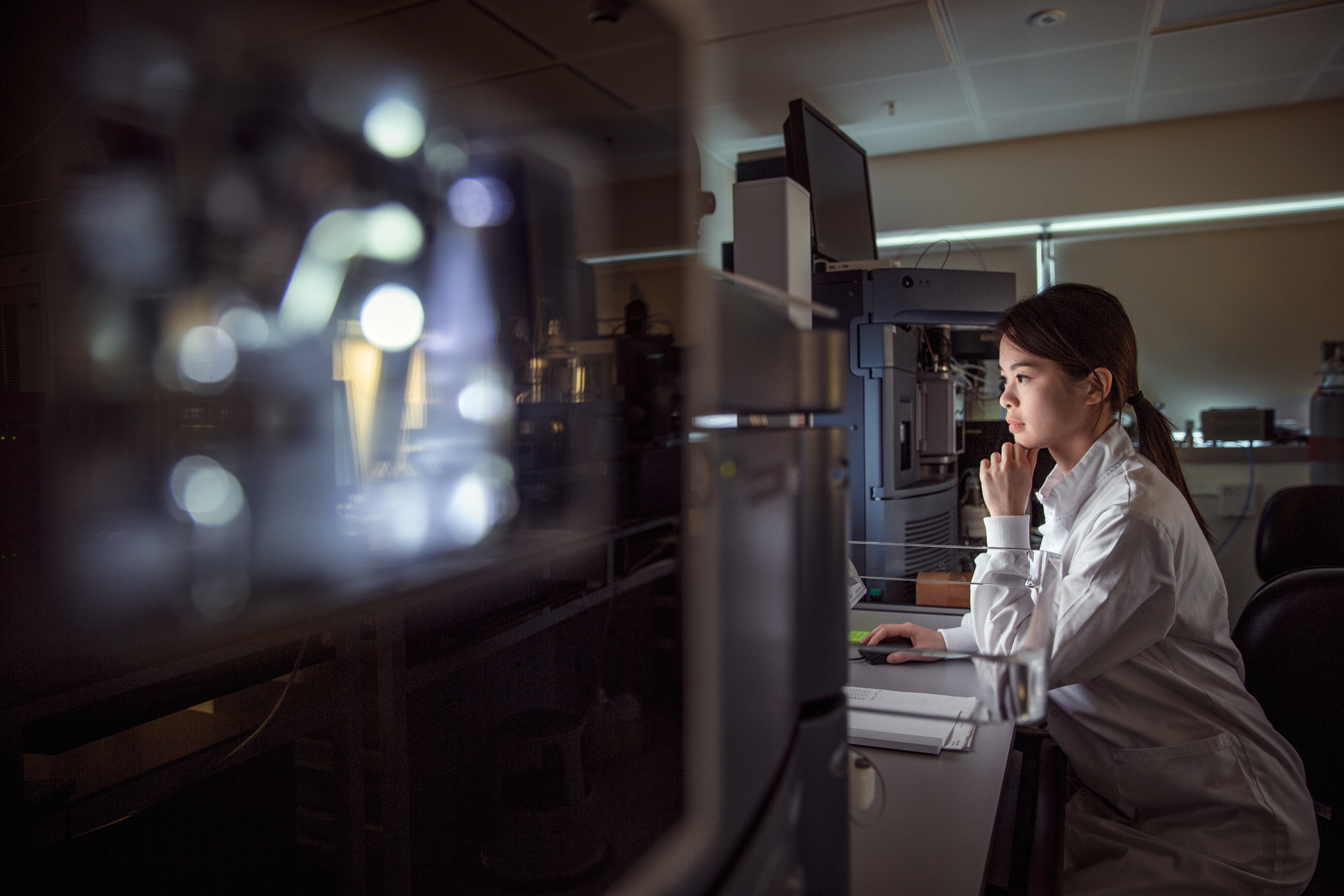 Biopharma OmniSeq INSIGHT lab image